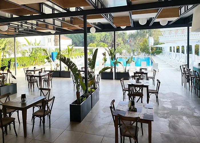 Maya World Park Hotel