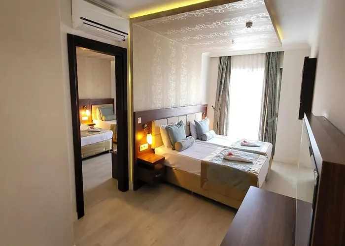 Hotel Maya World Park 5*